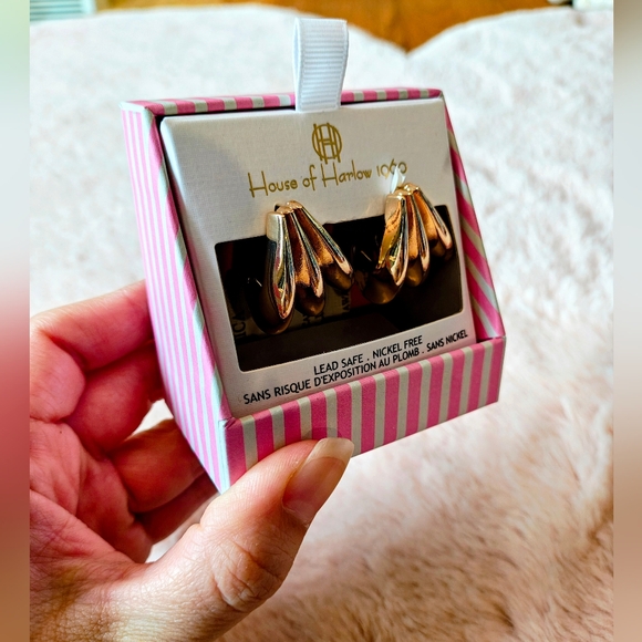 BNWB House of Harlow 1960 Gold Earrings - Picture 2 of 5